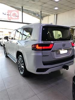 تويوتا لاندكروزر